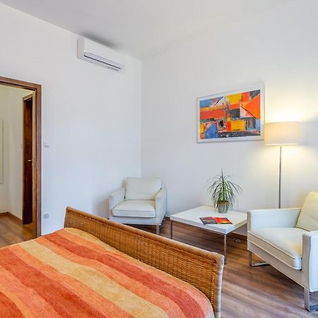 Central Avenue Apartment Βουδαπέστη Εξωτερικό φωτογραφία